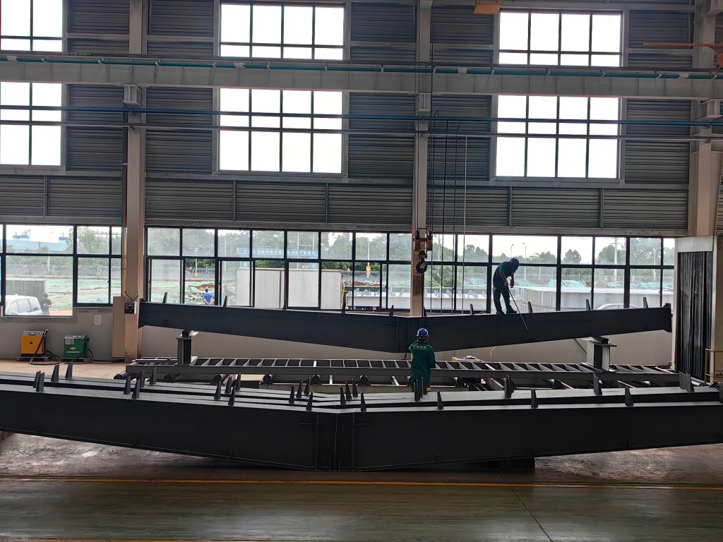 大理旅游集团“洱海明珠号”电池电动游船建造项目顺利完成终验交付